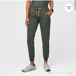 Figs Zamora High Waisted Jogger Pants size Large in Moss PO:6393